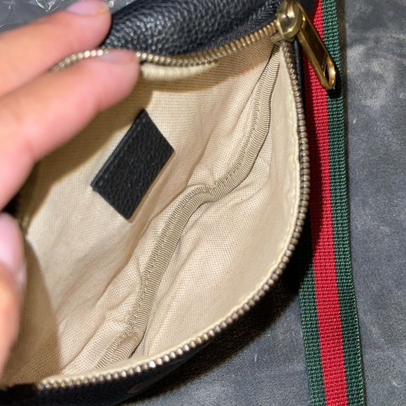 🍎SOLD🍎Gucci black leather belt bag excellent condition green n red strap - Picture 13 of 17